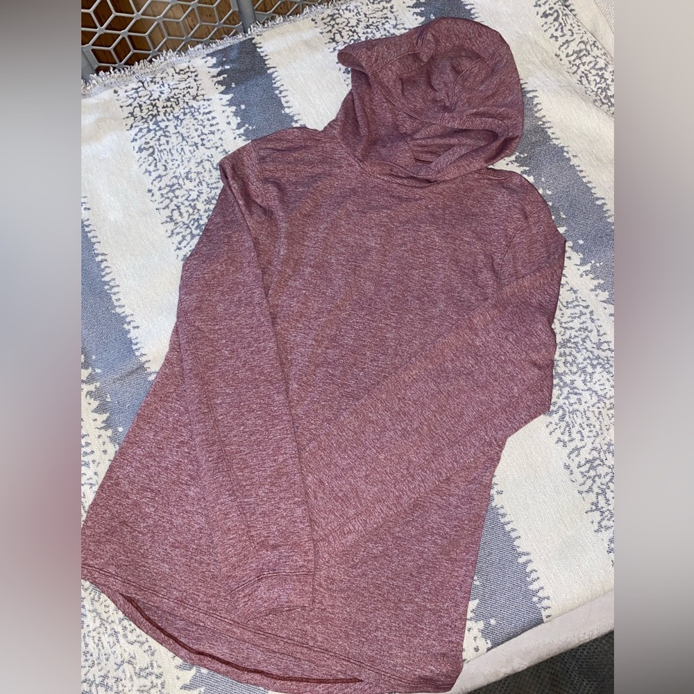 Men’s Lululemon Athletica Lightweight Heathered Burgundy Long‎ Sleeve with Hood